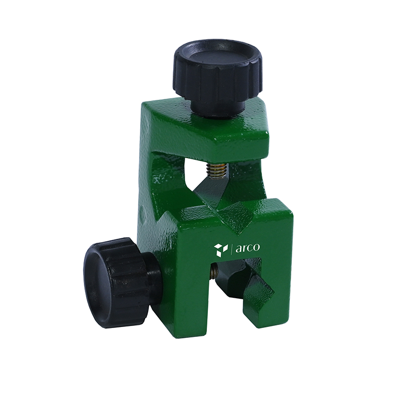 Boss Head, Universal